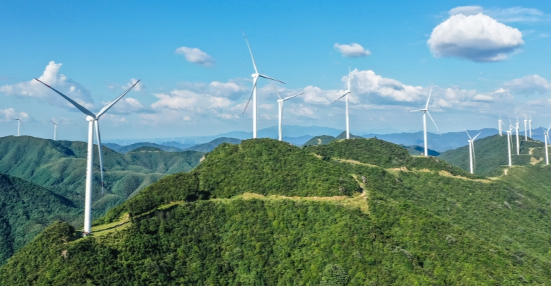高山綠電乘風(fēng)來(lái)